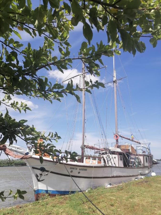 Corabia Santa Marina Hotell Sulina Eksteriør bilde